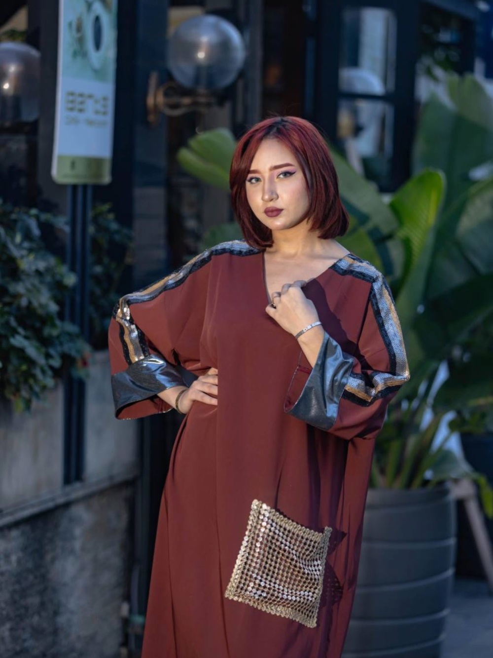 Elegant Maroon Womens Dress with Metallic Sleeve Accents - Picture 4 of 8